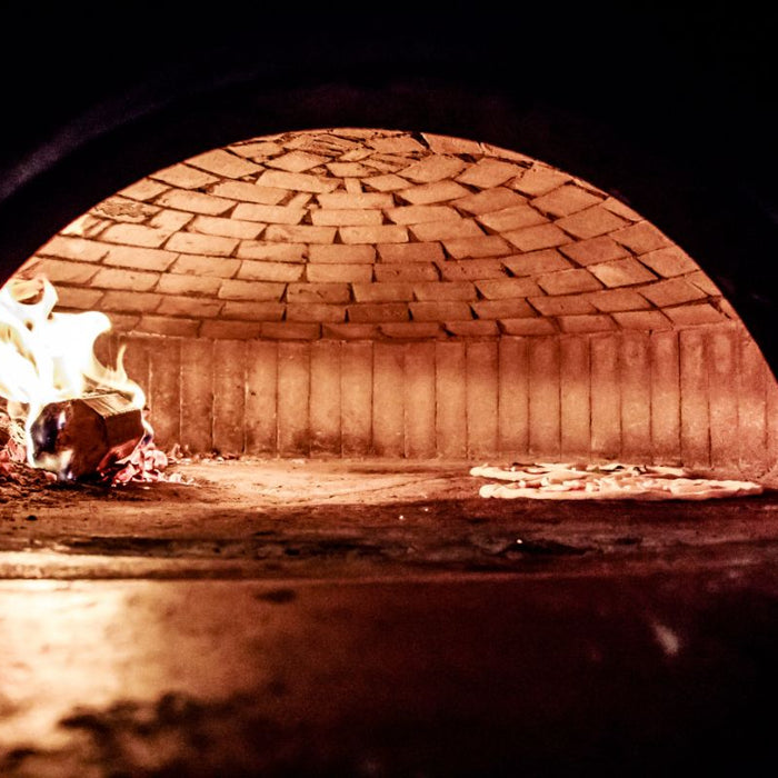 Gas vs Wood Pizza Ovens Compared - What's The Difference?