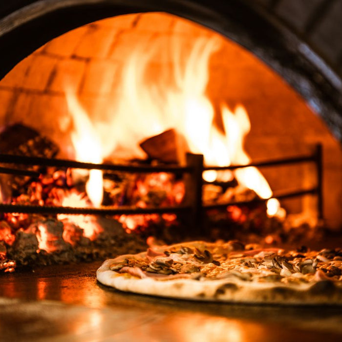 How Do Wood Fired Pizza Ovens Work?