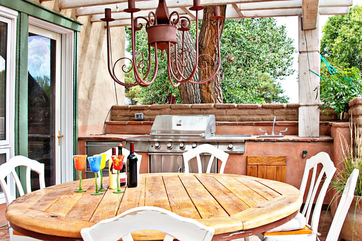 What Is The Average Cost Of An Outdoor Kitchen?