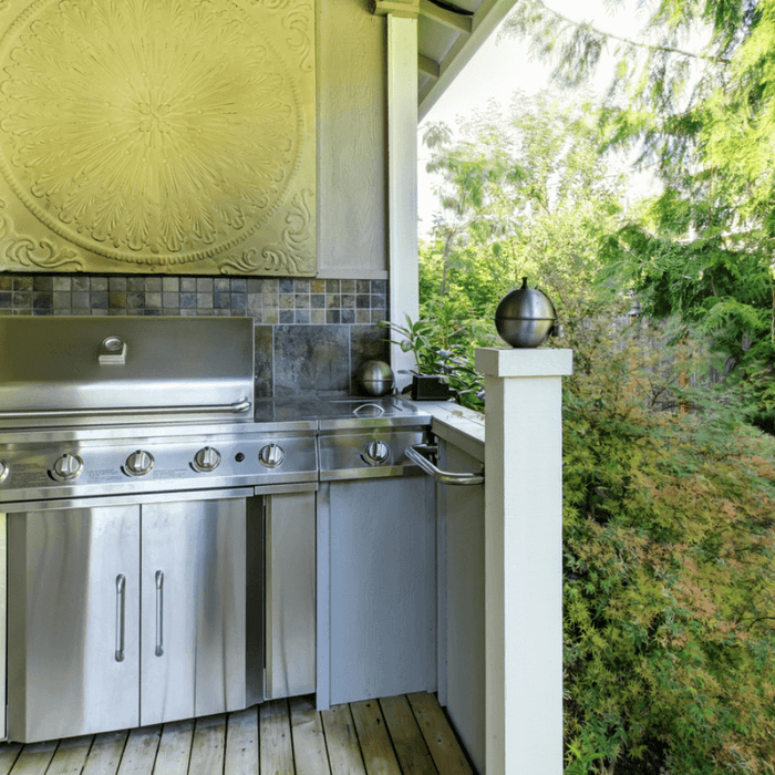 Outdoor Kitchen Ideas for Small Spaces: Maximize Your Cooking Experience!